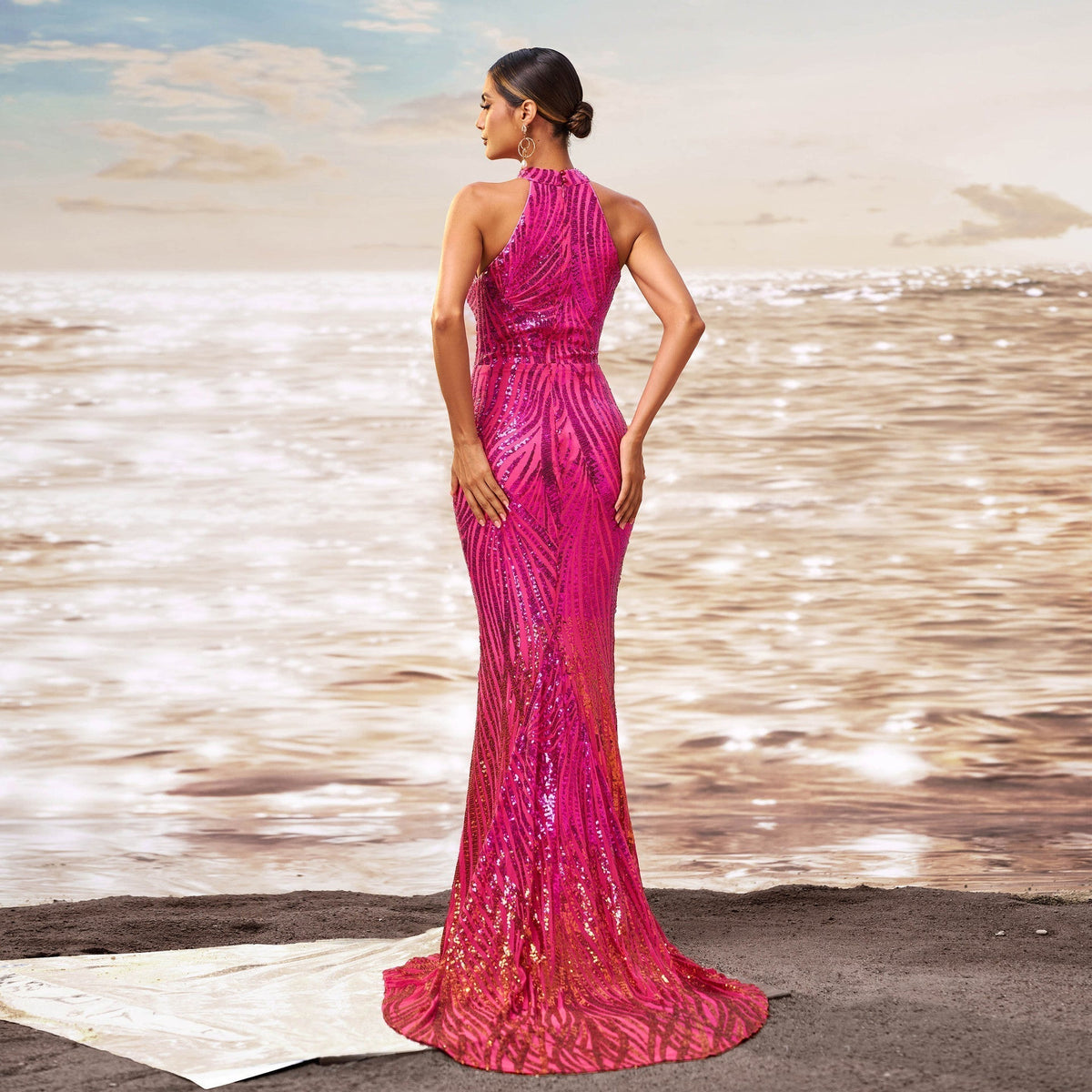 Sequin Halter Neck Keyhole Cut Out Mermaid Flared Hem Formal Gown - View 7