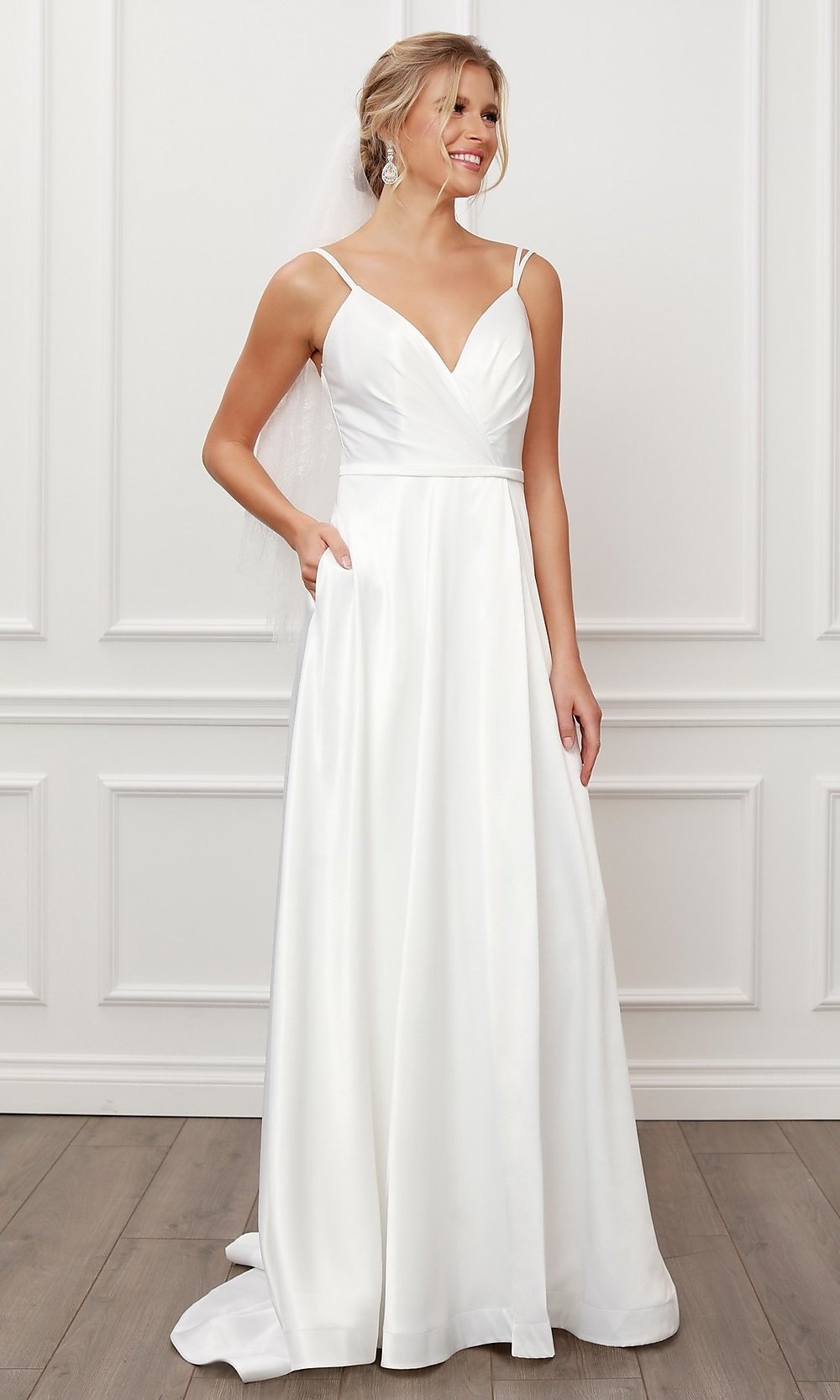 Spaghetti Strap Surplice V-Neck Pocket Train A-Line Maxi Gown - View 2