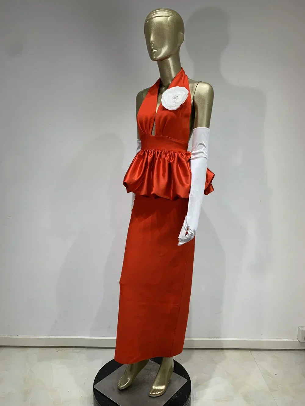 Halter Neck Deep V-Neck Flower Applique Ruffled Peplum Mermaid Gown - View 6
