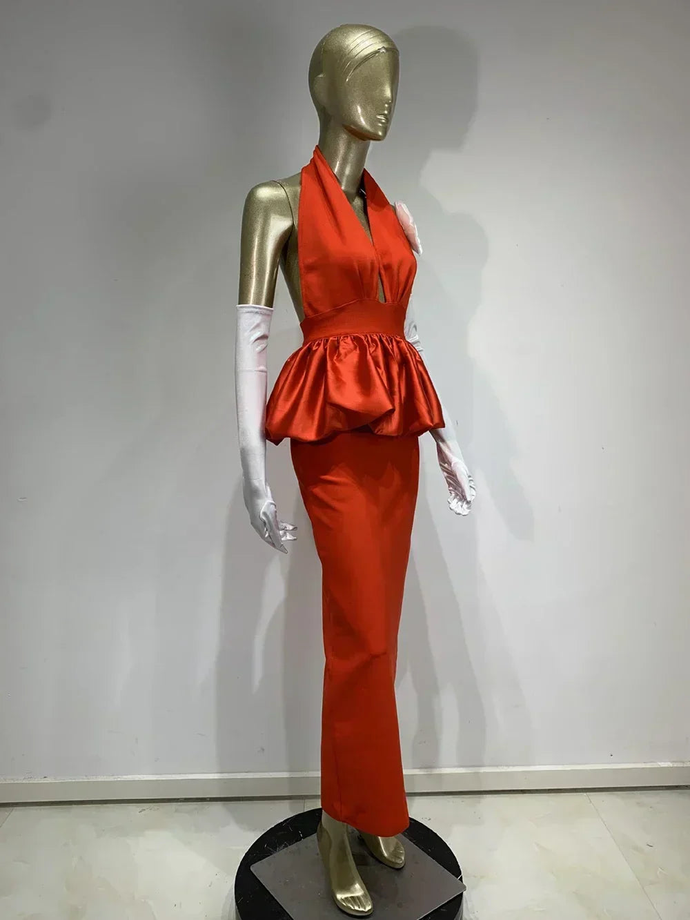 Halter Neck Deep V-Neck Flower Applique Ruffled Peplum Mermaid Gown - View 5