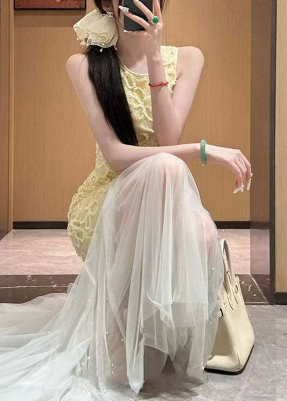 3D Floral Lace Sleeveless Round Neck Pearl Embellished Tulle Maxi Gown - View 2