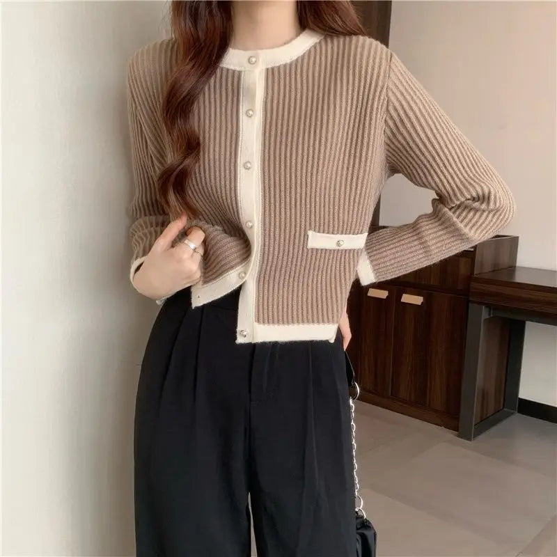 Round Neck Button Fashion Cardigan