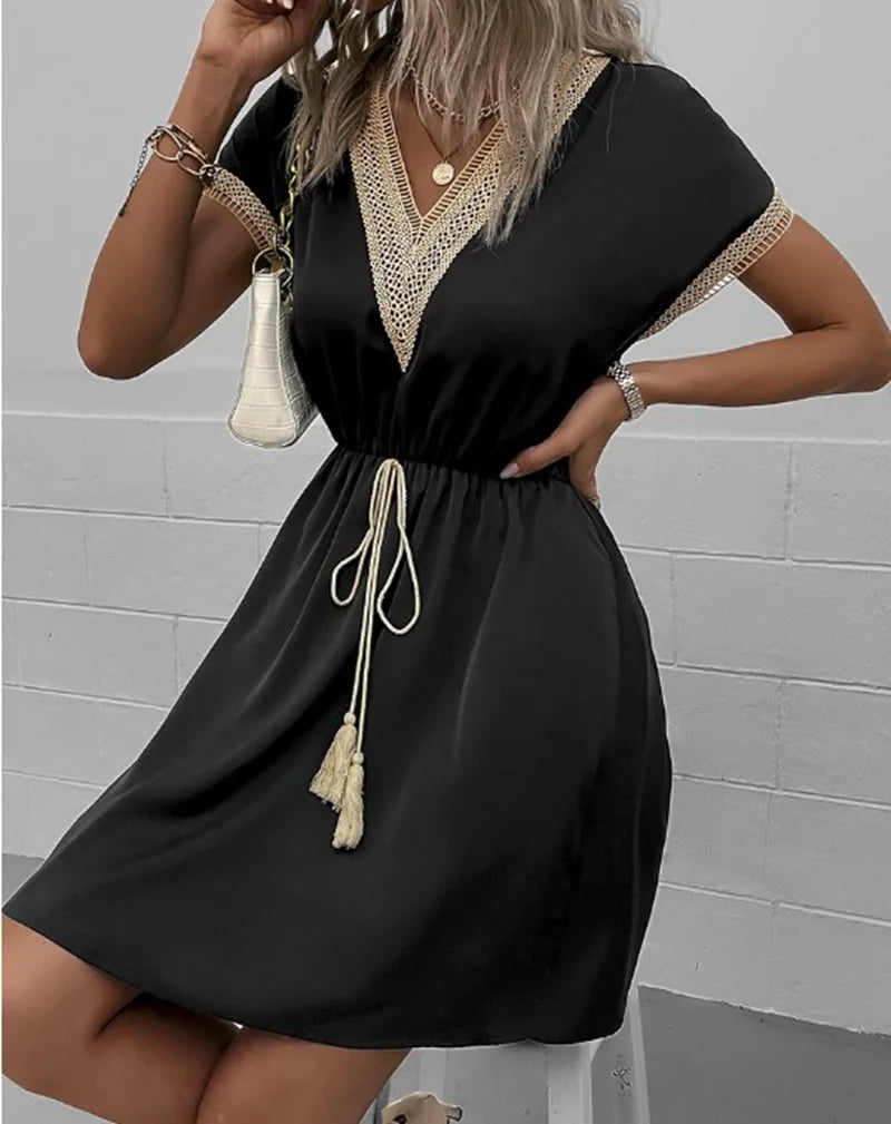 Lace V-Neck Panel Short Sleeve Midi Dress - View 7