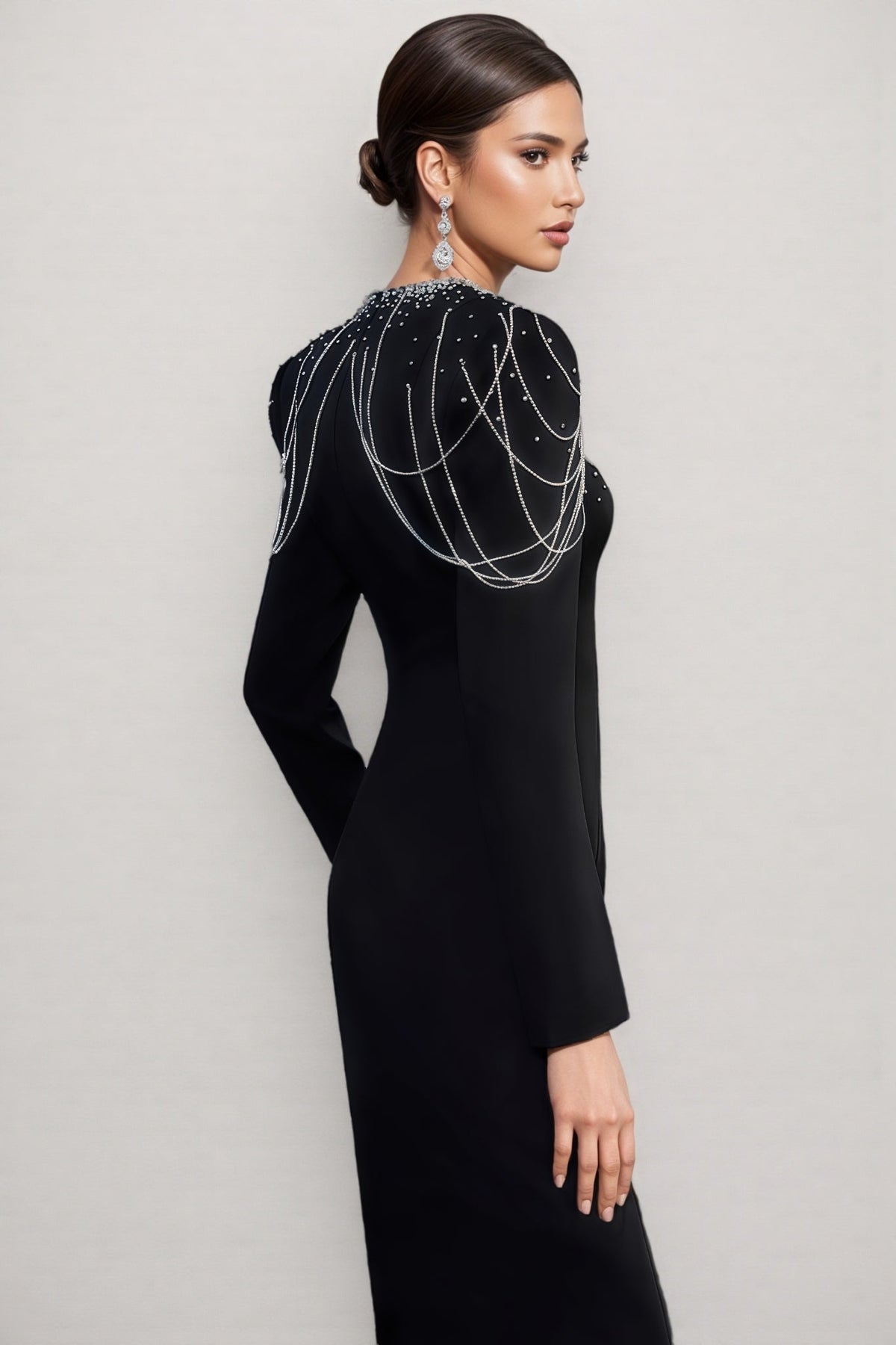 Crystal Fringe Shoulder Sweetheart Keyhole Column Maxi Gown - View 5