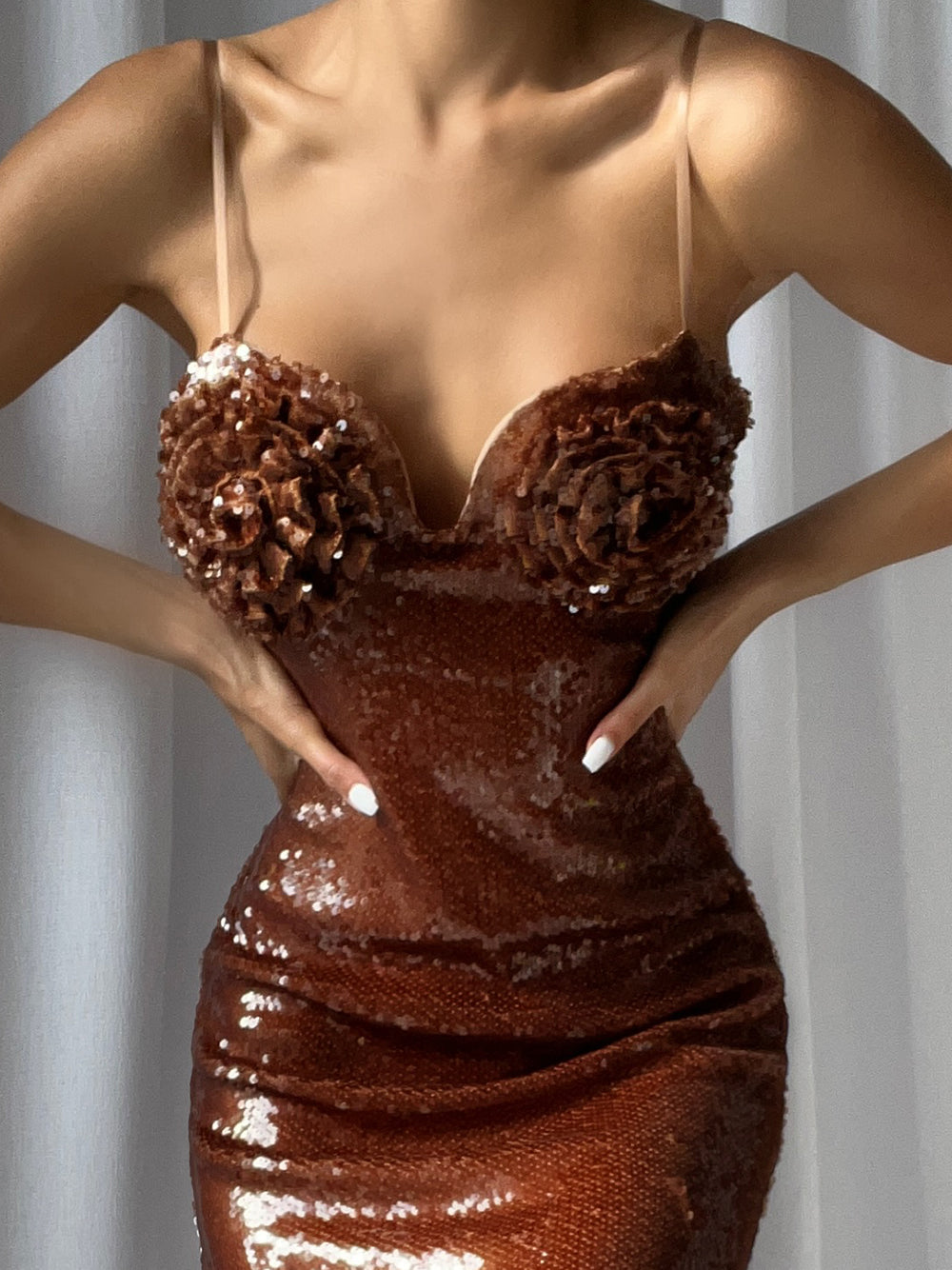 Sequin Spaghetti Strap Sweetheart Rosette Applique Mermaid Gown - View 9
