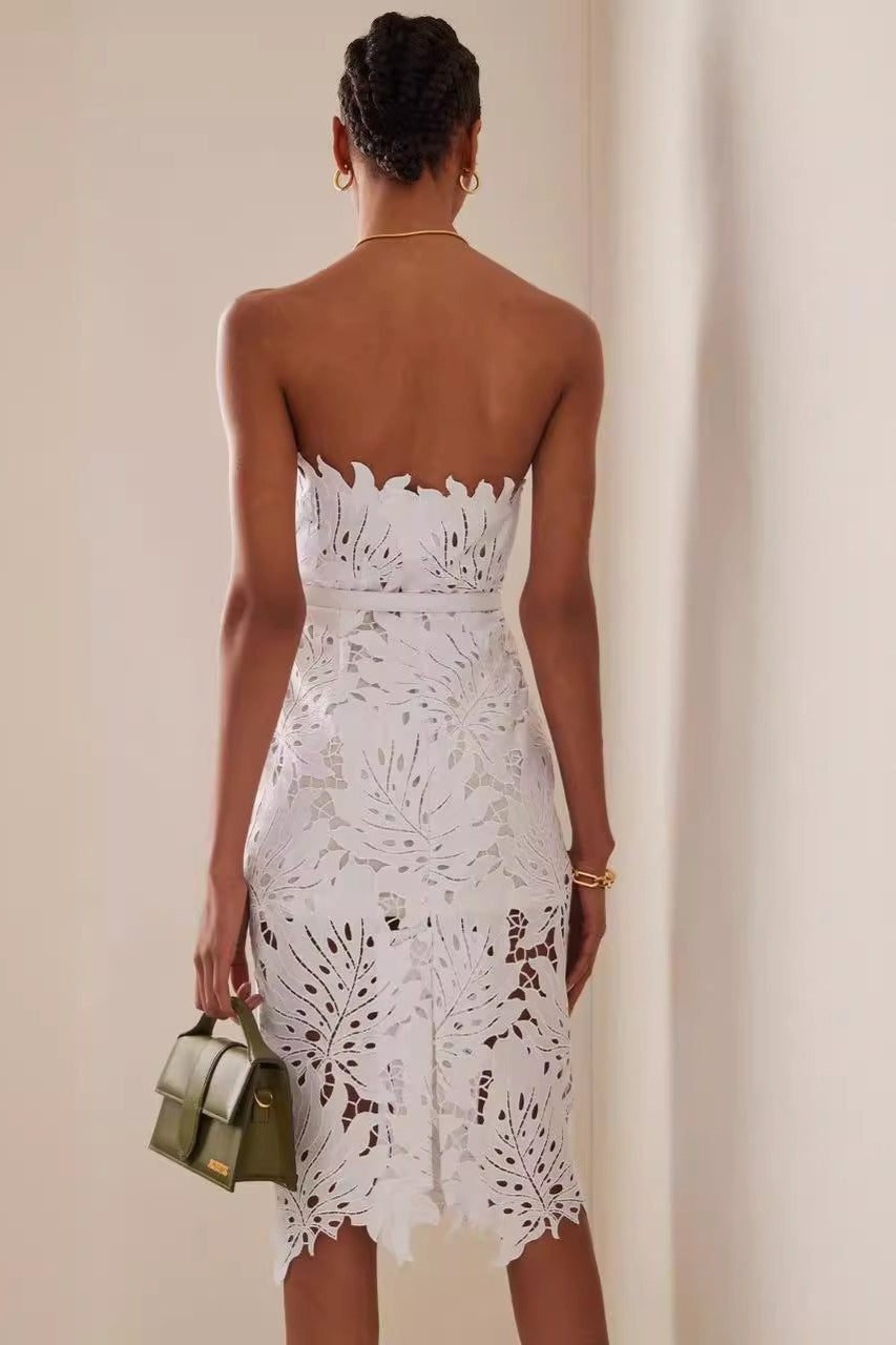 Cutwork Lace Strapless Belted Bodycon Midi Dress - View 4