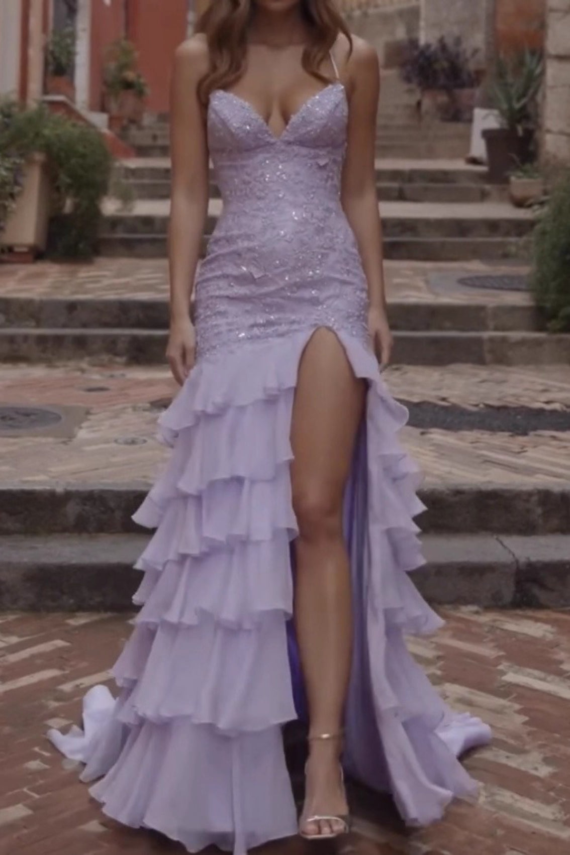 Floral Lace Spaghetti Strap V-Neck Tiered Mermaid Prom Gown - View 2