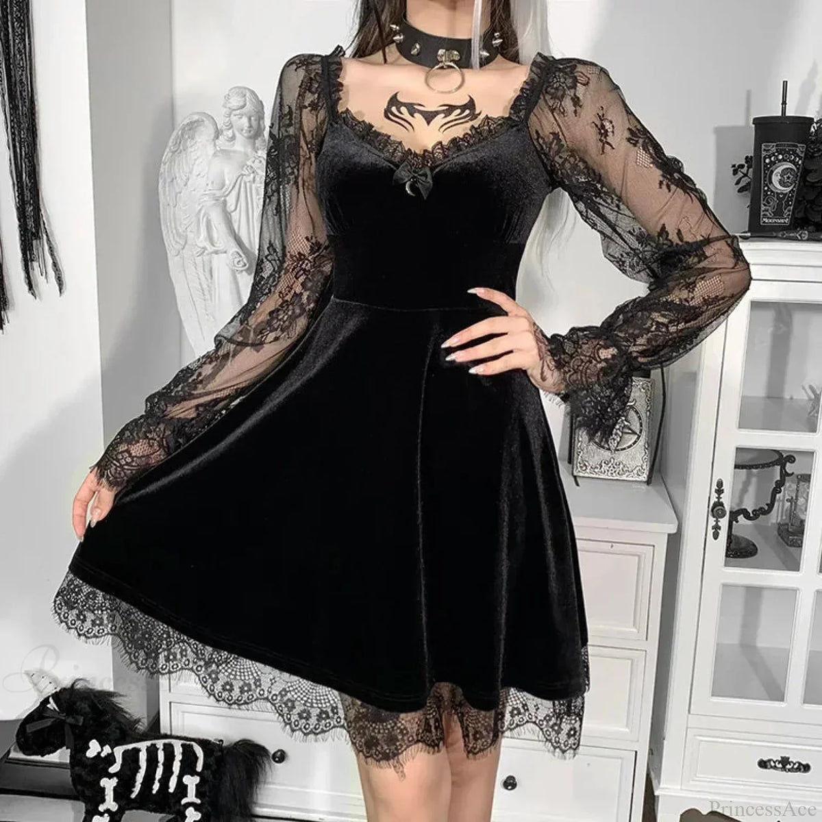 Velvet Sweetheart Lace Trim Long Sleeve Lace Hem A-Line Mini Dress - View 3