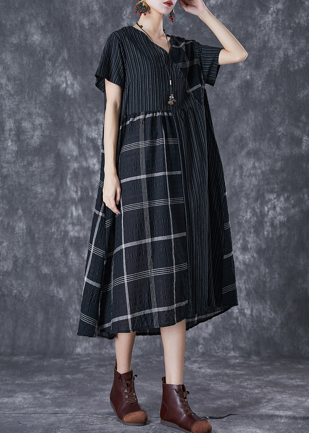 Pinstripe Windowpane Check Patchwork V-Neck Midi Dress - View 4