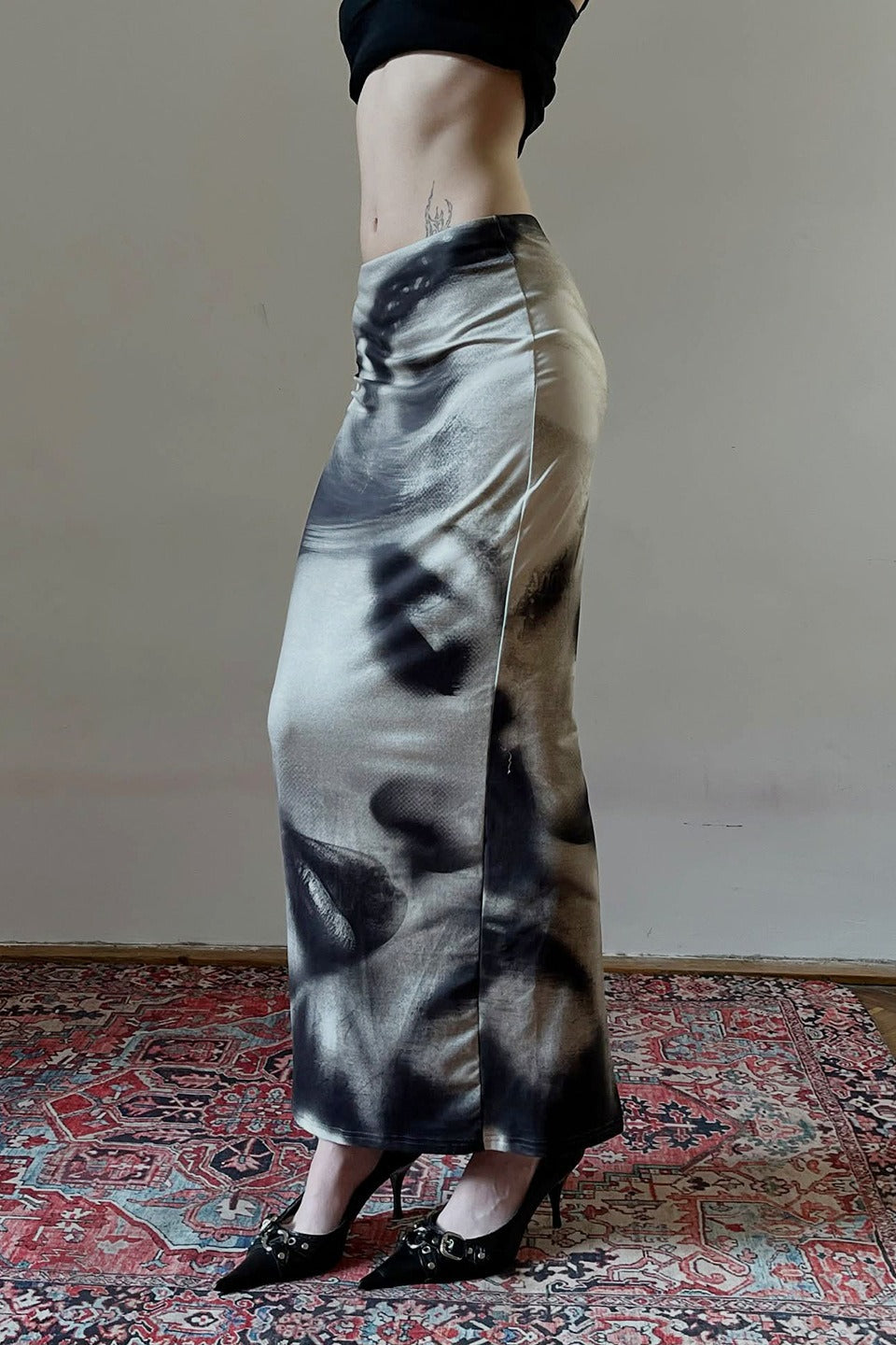 Portrait Art Bodycon Skirt
