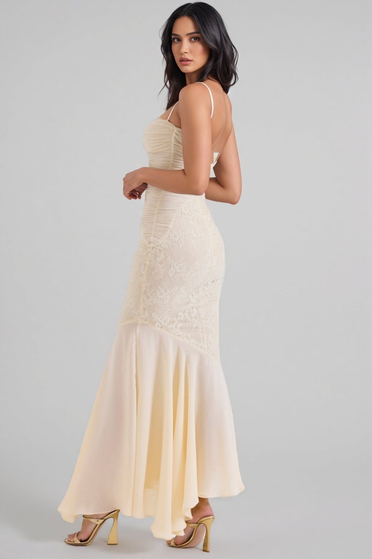 Vaelse Lace Ruffle Halter Maxi Dress - View 5