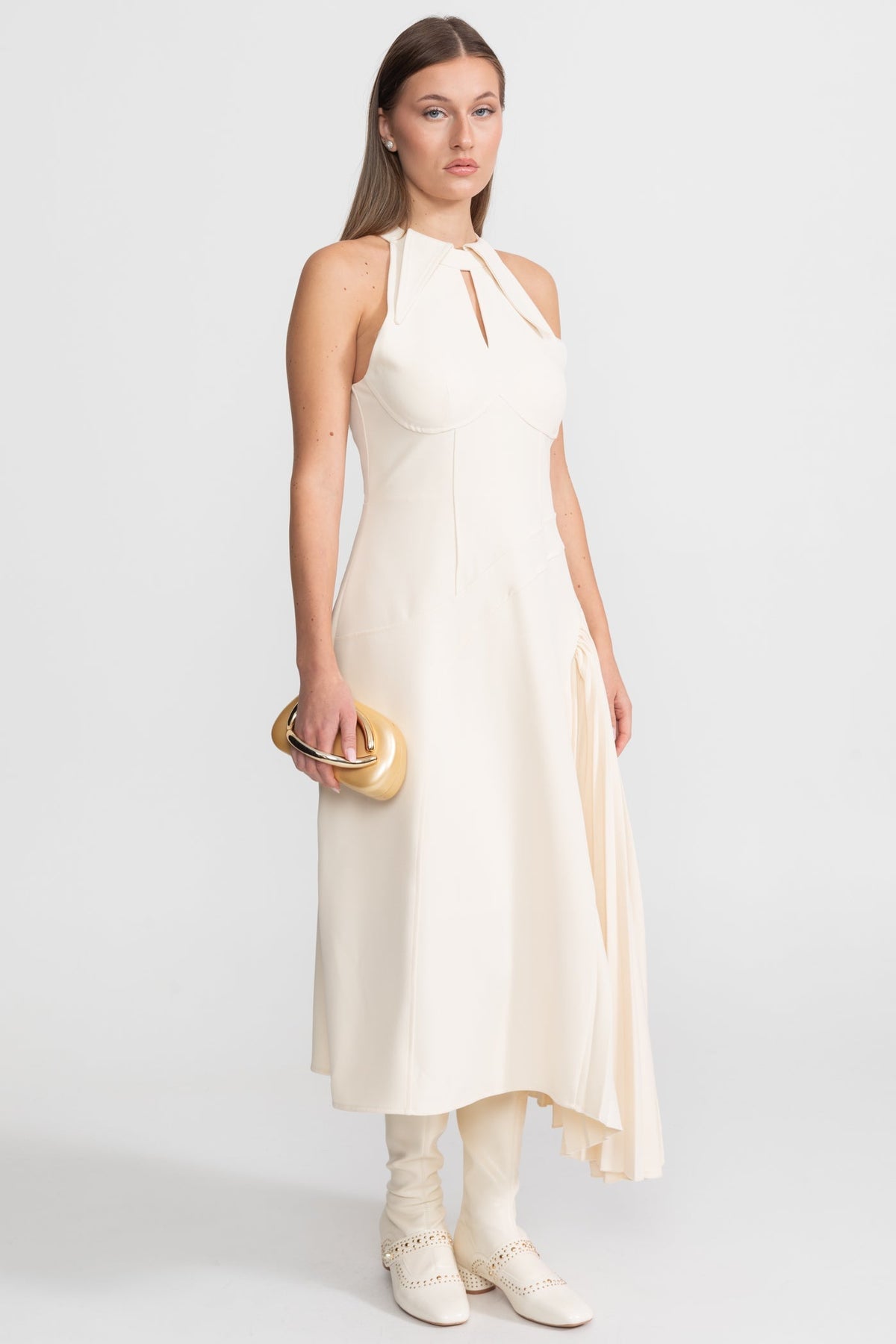 Pleated Halter Midi Dress With Keyhole Detail - Ivoire - View 4