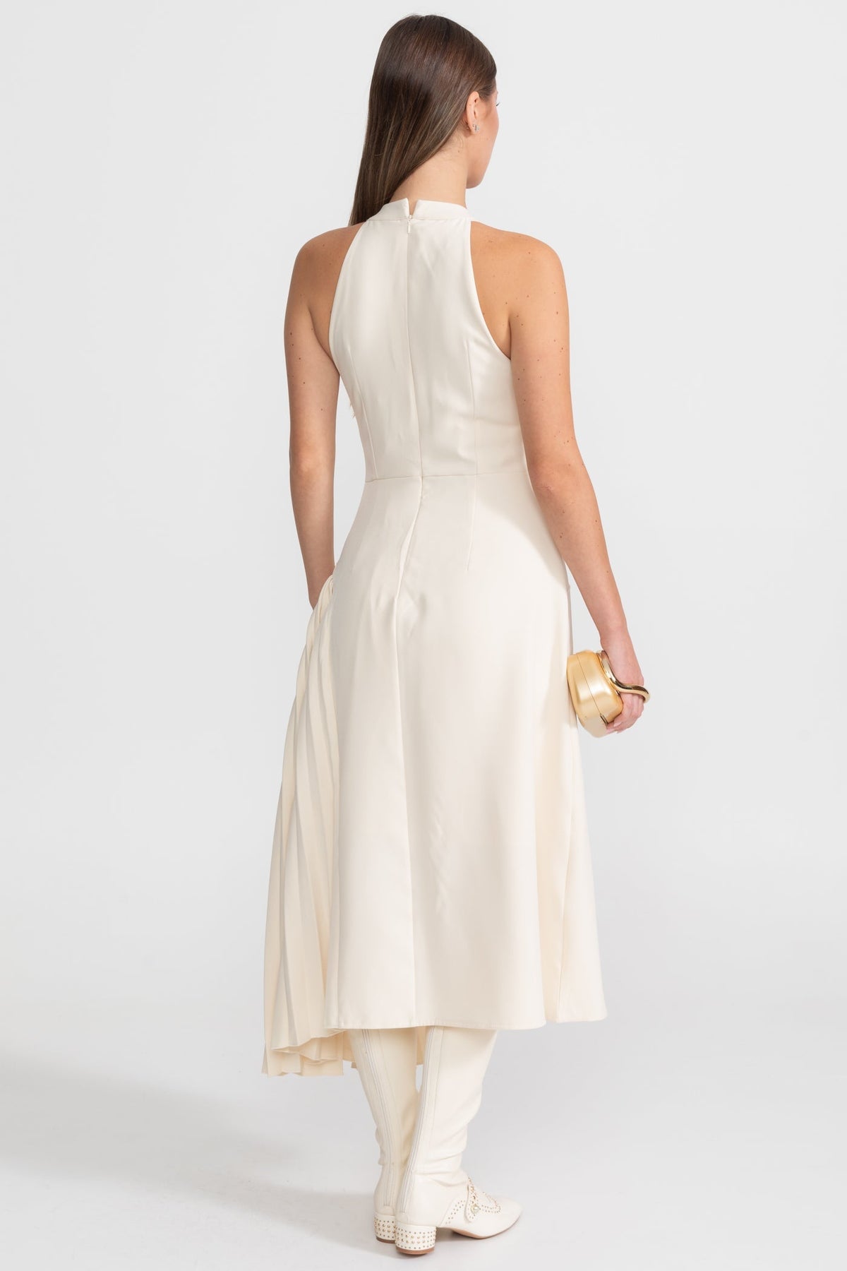 Pleated Halter Midi Dress With Keyhole Detail - Ivoire - View 2