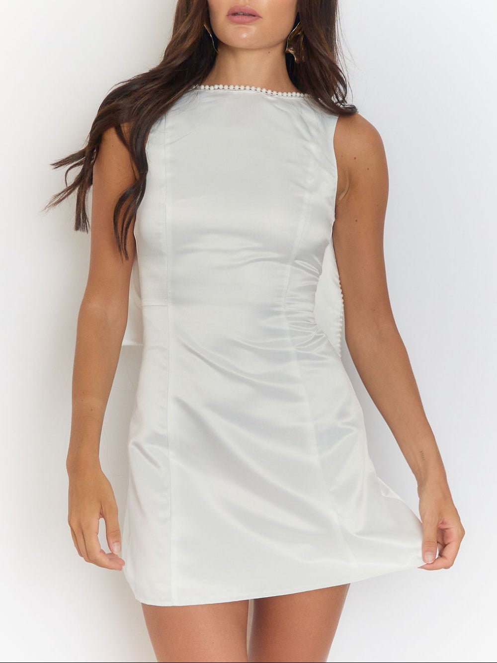 Vivian Pearl Bow Backless Mini Dress in White - View 7